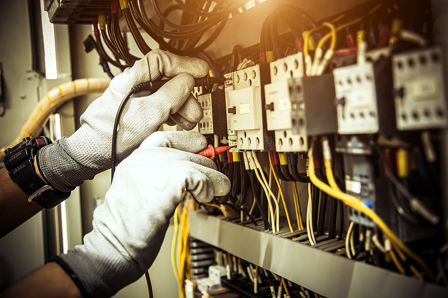 Top reasons why you should have a 24/7 electrical maintenance service for your commercial space